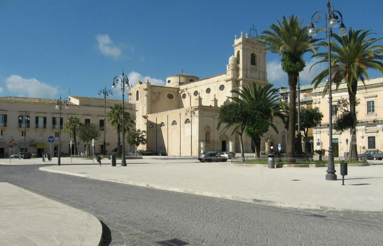 Garibaldi Maison De Charme Avola Kültér fotó