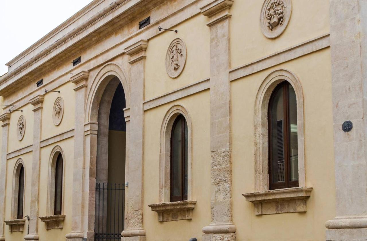 Garibaldi Maison De Charme Avola Kültér fotó